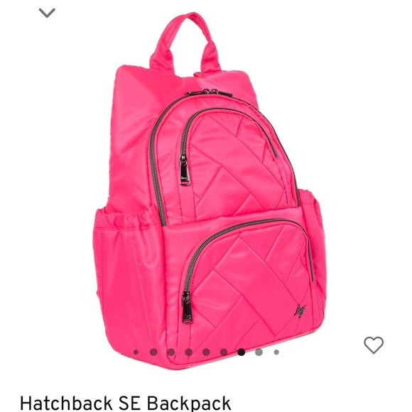 Lug Hatchback SE, Magenta, NWT - Picture 6 of 12